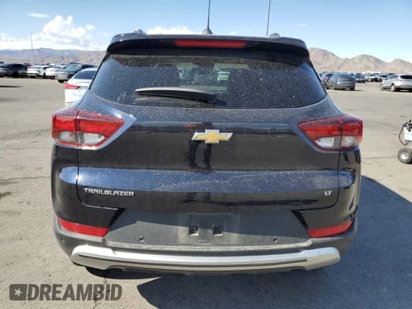 2021 Chevrolet TrailBlazer LT with VIN KL79MPS25MB114067, listed as a Copart auction lot 71216485 with 14,820 mi miles and Salvage title. Bid and sale history available at DreamBid. Image 6.