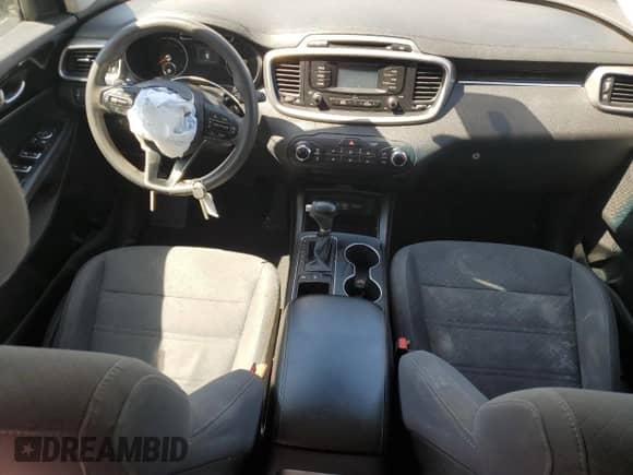 2018 Kia Sorento LX with VIN 5XYPGDA53JG391992, listed as a Copart auction lot 85149375 with 155,034 mi miles and Salvage title. Bid and sale history available at DreamBid. Image 8.