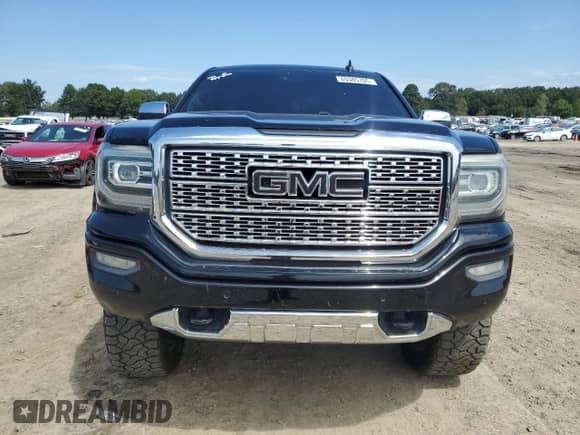 2016 GMC Sierra 1500 Denali z VIN 3GTU2PEJ7GG224734, wystawiony jako Copart lot #69385705 z przebiegiem 161 186 mil mil oraz Szkoda całkowita • Salvage title. Historia ofert i sprzedaży dostępna na DreamBid. Obrazek 5.