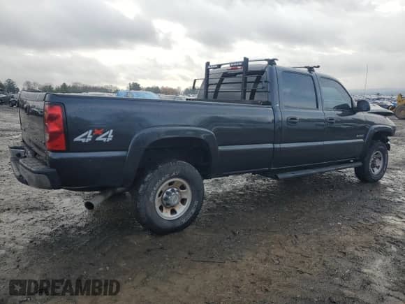 2005 Chevrolet Silverado 3500 with VIN 1GCHK33G55F881368, listed as a Copart auction lot 82929104 with 84,322 mi miles and Salvage title. Bid and sale history available at DreamBid. Image 3.
