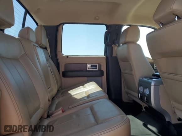 2013 Ford F-150 Lariat z VIN 1FTFW1ET9DKD16055, wystawiony jako Copart lot #84370865 z przebiegiem Nie podano mil oraz Szkoda całkowita • Salvage title. Historia ofert i sprzedaży dostępna na DreamBid. Obrazek 10.