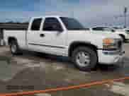 2003 GMC Sierra 1500 SLE with VIN 2GTEC19T031344095, listed as a Copart auction lot 59605215 with 200,891 mi miles and Salvage title. Bid and sale history available at DreamBid. Image 4.