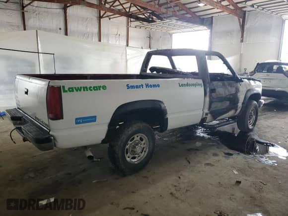 1999 Chevrolet Silverado 2500 с VIN 1GCGK24R9XR706208, выставлен на аукционе Copart как лот 58794035 с пробегом Не указан миль и Списание • Salvage title. История ставок и продаж доступна на DreamBid. Изображение 3.