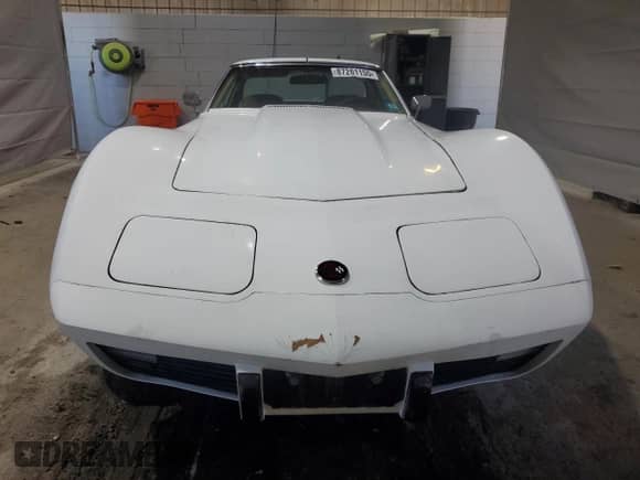 1976 Chevrolet Corvette z VIN 1Z37L6S431055, wystawiony jako Copart lot #87261155 z przebiegiem 19 491 mil mil oraz Czysty tytuł • Clean title. Historia ofert i sprzedaży dostępna na DreamBid. Obrazek 5.