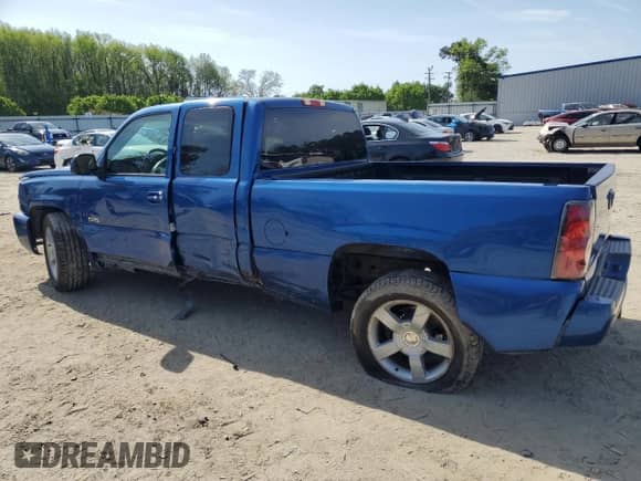 2004 Chevrolet Silverado SS with VIN 2GCEK19N241248233, listed as a Copart auction lot 52319365 with 151,338 mi miles and Salvage title. Bid and sale history available at DreamBid. Image 2.