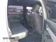 2022 Ram 1500 Big Horn z VIN 1C6RREFT3NN157681, wystawiony jako IAAI lot #42358287 z przebiegiem 106 659 mil mil oraz . Historia ofert i sprzedaży dostępna na DreamBid. Obrazek 8.