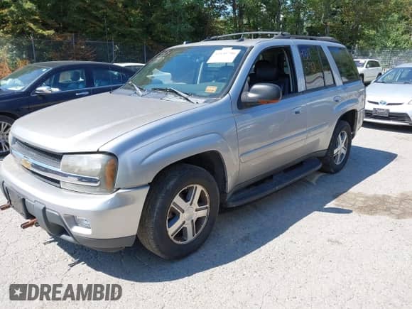 2005 Chevrolet TrailBlazer LS с VIN 1GNDT13S952312199, выставлен на аукционе IAAI как лот 43138790 с пробегом 170 041 миль миль и . История ставок и продаж доступна на DreamBid. Изображение 2.