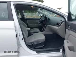 2017 Hyundai Elantra SE с VIN 5NPD84LF7HH030435, выставлен на аукционе IAAI как лот 43053373 с пробегом 71 677 миль миль и . История ставок и продаж доступна на DreamBid. Изображение 5.