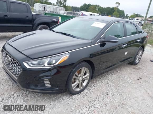 2019 Hyundai Sonata Sport с VIN 5NPE34AF5KH747977, выставлен на аукционе IAAI как лот 43186375 с пробегом 136 918 миль миль и . История ставок и продаж доступна на DreamBid. Изображение 2.