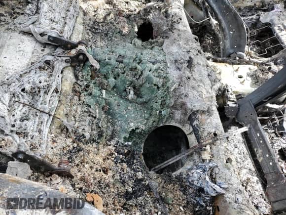 2019 Ford Mustang Bullitt z VIN 1FA6P8K06K5504694, wystawiony jako Copart lot #53836035 z przebiegiem Nie podano mil oraz Szkoda całkowita • Salvage title. Historia ofert i sprzedaży dostępna na DreamBid. Obrazek 11.