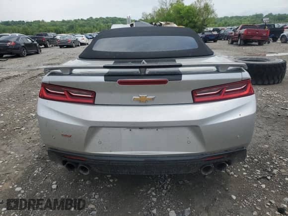 2018 Chevrolet Camaro 2SS z VIN 1G1FH3D78J0155871, wystawiony jako Copart lot #56176715 z przebiegiem Nie podano mil oraz Nie do naprawy • Non repairable. Historia ofert i sprzedaży dostępna na DreamBid. Obrazek 6.