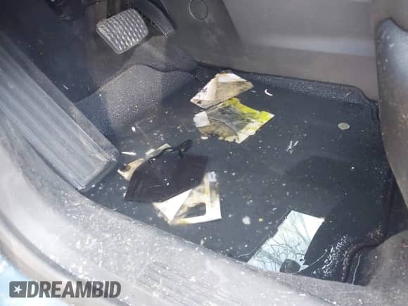 2025 Chevrolet Equinox FWD LT с VIN 3GNAXHEG7SL163908, выставлен на аукционе IAAI как лот 41472086 с пробегом 4 835 миль миль и . История ставок и продаж доступна на DreamBid. Изображение 13.