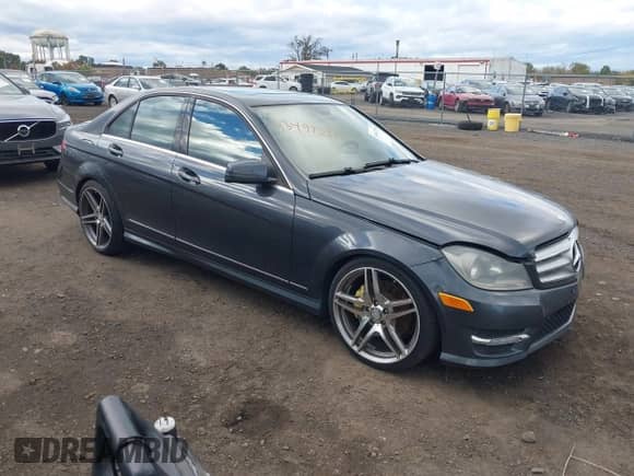 2013 Mercedes-Benz C 300 Sport with VIN WDDGF8ABXDR269514, listed as a IAAI auction lot 43497231 with 197,403 mi miles and . Bid and sale history available at DreamBid. Image 1.