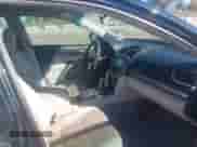 2013 Toyota Camry LE z VIN 4T1BD1FK2DU093299, wystawiony jako IAAI lot #43405541 z przebiegiem 151 153 mil mil oraz . Historia ofert i sprzedaży dostępna na DreamBid. Obrazek 5.