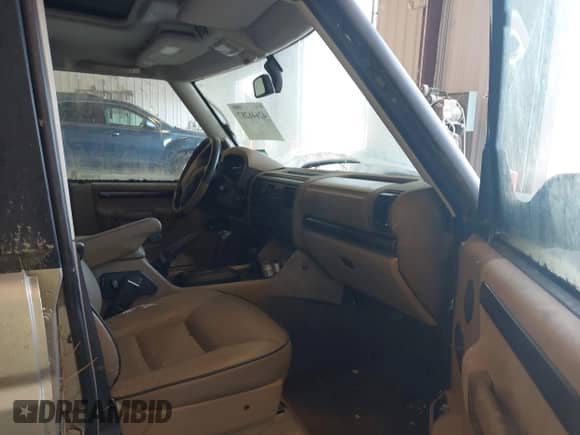 2000 Land Rover Discovery Cloth с VIN SALTY1246YA266116, выставлен на аукционе IAAI как лот 42646287 с пробегом 126 801 миль миль и . История ставок и продаж доступна на DreamBid. Изображение 5.