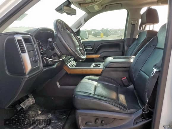 2016 Chevrolet Silverado 1500 LTZ z VIN 3GCPCSEC6GG367950, wystawiony jako Copart lot #63495475 z przebiegiem 135 067 mil mil oraz Szkoda całkowita • Salvage title. Historia ofert i sprzedaży dostępna na DreamBid. Obrazek 7.