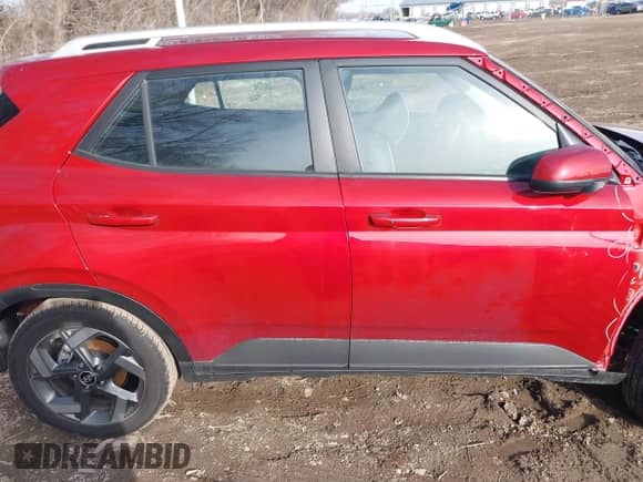 2024 Hyundai Venue Limited z VIN KMHRC8A39RU334017, wystawiony jako IAAI lot #41509537 z przebiegiem 6 510 mil mil oraz . Historia ofert i sprzedaży dostępna na DreamBid. Obrazek 13.
