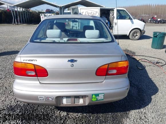 2002 Chevrolet Prizm with VIN 1Y1SK52892Z413645, listed as a IAAI auction lot 41710314 with Not provided miles and . Bid and sale history available at DreamBid. Image 16.
