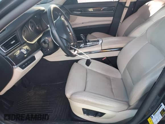 2012 BMW 7 Series 750Li с VIN WBAKB8C58CC963284, выставлен на аукционе Copart как лот 89708225 с пробегом 108 079 миль миль и Чистый • Clean title. История ставок и продаж доступна на DreamBid. Изображение 7.