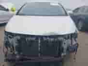 2018 Toyota Prius Plus z VIN JTDKARFP9J3089162, wystawiony jako IAAI lot #42544642 z przebiegiem 50 746 mil mil oraz . Historia ofert i sprzedaży dostępna na DreamBid. Obrazek 13.