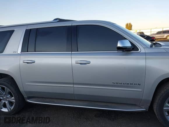 2016 Chevrolet Suburban LTZ с VIN 1GNSCJKC2GR233100, выставлен на аукционе IAAI как лот 43452929 с пробегом 103 435 миль миль и . История ставок и продаж доступна на DreamBid. Изображение 13.