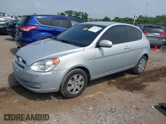 2011 Hyundai Accent GS с VIN KMHCM3AC6BU188333, выставлен на аукционе IAAI как лот 42502386 с пробегом 178 232 миль миль и . История ставок и продаж доступна на DreamBid. Изображение 2.