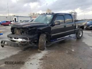 2007 Chevrolet Silverado 2500HD LT1 with VIN 1GCHC23D37F142340, listed as a Copart auction lot 45179045 with 407,088 mi miles and Salvage title. Bid and sale history available at DreamBid. Image 1.