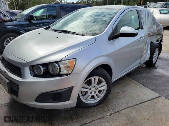 2015 Chevrolet Sonic LT с VIN 1G1JC5SH1F4175556, выставлен на аукционе IAAI как лот 43373870 с пробегом 13 856 миль миль и . История ставок и продаж доступна на DreamBid. Изображение 2.