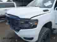 2021 Ram 1500 Big Horn z VIN 1C6SRFFT9MN598009, wystawiony jako IAAI lot #42442713 z przebiegiem 113 784 mil mil oraz . Historia ofert i sprzedaży dostępna na DreamBid. Obrazek 20.