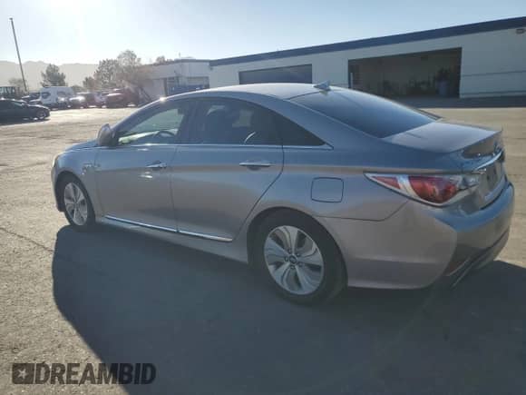 2013 Hyundai Sonata with VIN KMHEC4A46DA101674, listed as a Copart auction lot 87481035 with 185,060 mi miles and Clean title. Bid and sale history available at DreamBid. Image 2.