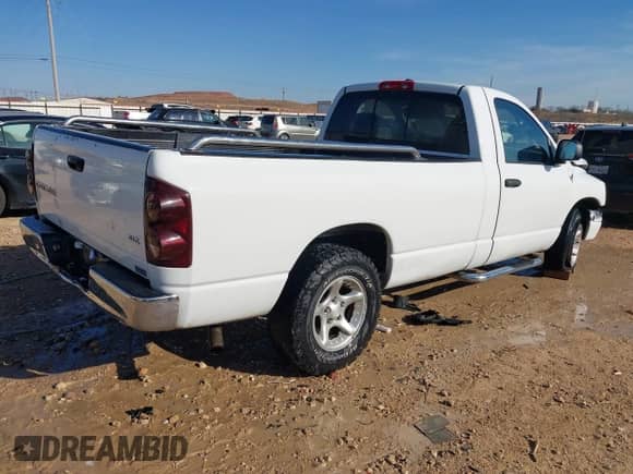 2008 Dodge 1500 SLT with VIN 1D7HA16N08J185297, listed as a IAAI auction lot 41328810 with 192,097 mi miles and . Bid and sale history available at DreamBid. Image 4.