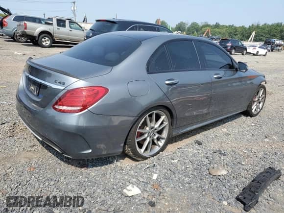2018 Mercedes-Benz C 43 AMG с VIN 55SWF6EB0JU250796, выставлен на аукционе Copart как лот 67102275 с пробегом 101 670 миль миль и Списание • Salvage title. История ставок и продаж доступна на DreamBid. Изображение 3.