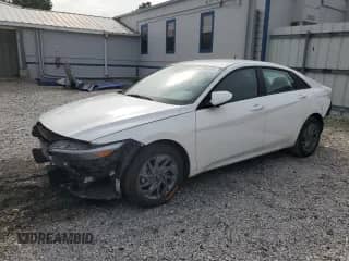 2024 Hyundai Elantra SEL с VIN KMHLM4DG9RU815363, выставлен на аукционе Copart как лот 69985965 с пробегом 16 013 миль миль и Списание • Salvage title. История ставок и продаж доступна на DreamBid. Изображение 1.