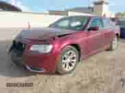 2018 Chrysler 300 Touring L с VIN 2C3CCAAG0JH137463, выставлен на аукционе IAAI как лот 43385727 с пробегом 108 898 миль миль и . История ставок и продаж доступна на DreamBid. Изображение 17.