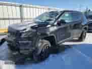 2018 Jeep Compass Trailhawk z VIN 3C4NJDDBXJT130698, wystawiony jako Copart lot #88697635 z przebiegiem 115 827 mil mil oraz Szkoda całkowita • Salvage title. Historia ofert i sprzedaży dostępna na DreamBid. Obrazek 1.