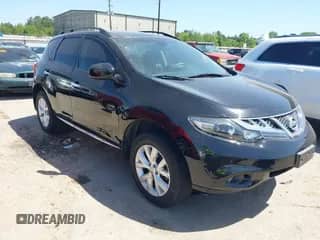 2013 Nissan Murano LE z VIN JN8AZ1MU1DW212796, wystawiony jako IAAI lot #42004635 z przebiegiem 184 670 mil mil oraz . Historia ofert i sprzedaży dostępna na DreamBid. Obrazek 1.