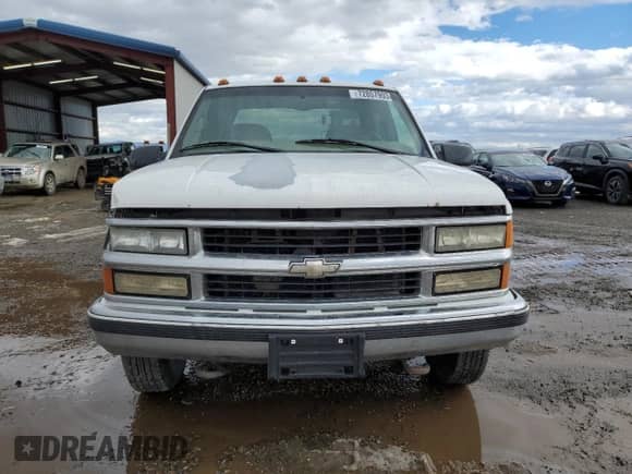 1999 Chevrolet Silverado 3500 с VIN 1GCHC33J2XF087634, выставлен на аукционе Copart как лот 58106714 с пробегом 205 431 миль миль и Чистый • Clean title. История ставок и продаж доступна на DreamBid. Изображение 5.