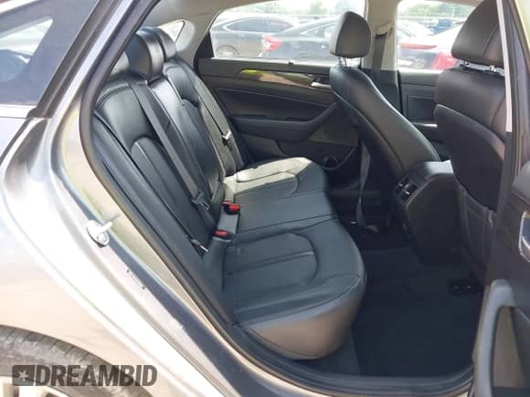 2018 Hyundai Sonata Limited with VIN 5NPE34AF2JH728639, listed as a IAAI auction lot 42530482 with 53,754 mi miles and . Bid and sale history available at DreamBid. Image 8.