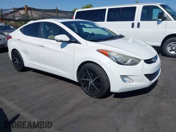 2011 Hyundai Elantra GLS z VIN 5NPDH4AE8BH048332, wystawiony jako IAAI lot #42939518 z przebiegiem 101 672 mil mil oraz . Historia ofert i sprzedaży dostępna na DreamBid. Obrazek 1.