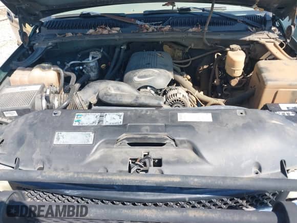 2002 Chevrolet Silverado 2500HD LS with VIN 1GCHK23U92F249212, listed as a IAAI auction lot 43455955 with 255,416 mi miles and . Bid and sale history available at DreamBid. Image 10.