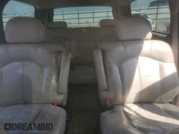 2002 Chevrolet Suburban LT с VIN 1GNFK16Z72J193641, выставлен на аукционе Copart как лот 62131905 с пробегом 339 523 миль миль и Списание • Salvage title. История ставок и продаж доступна на DreamBid. Изображение 10.
