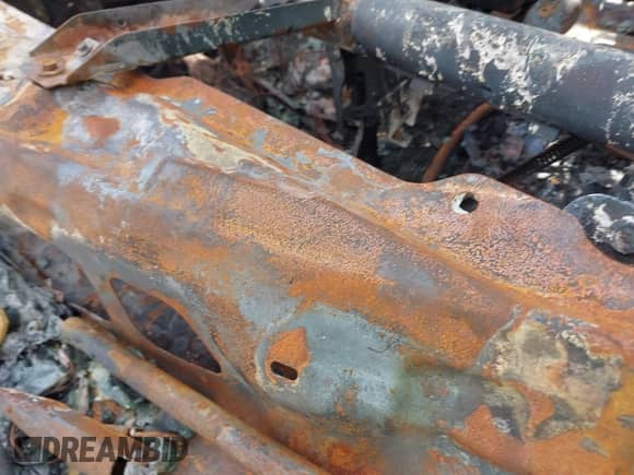 2015 Ram 1500 Tradesman z VIN 1C6RR6KM2FS578041, wystawiony jako IAAI lot #43070071 z przebiegiem Nie podano mil oraz . Historia ofert i sprzedaży dostępna na DreamBid. Obrazek 9.