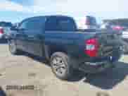 2019 Toyota Tundra SR5 с VIN 5TFAY5F17KX825862, выставлен на аукционе IAAI как лот 42212150 с пробегом 101 117 миль миль и . История ставок и продаж доступна на DreamBid. Изображение 3.
