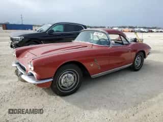 1962 Chevrolet Corvette с VIN 20867S106387, выставлен на аукционе Copart как лот 76892134 с пробегом 569 185 миль миль и Списание • Salvage title. История ставок и продаж доступна на DreamBid. Изображение 1.