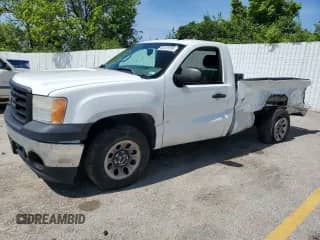 2007 GMC Sierra 1500 Work Truck с VIN 1GTEC14057Z600709, выставлен на аукционе Copart как лот 56129755 с пробегом 123 930 миль миль и Списание • Salvage title. История ставок и продаж доступна на DreamBid. Изображение 1.