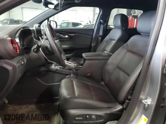 2024 Chevrolet Blazer RS с VIN 3GNKBKRS8RS174835, выставлен на аукционе Copart как лот 63058615 с пробегом 25 346 миль миль и Списание • Salvage title. История ставок и продаж доступна на DreamBid. Изображение 7.