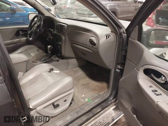 2006 Chevrolet TrailBlazer LS с VIN 1GNDT13SX62107279, выставлен на аукционе IAAI как лот 41707289 с пробегом 113 665 миль миль и . История ставок и продаж доступна на DreamBid. Изображение 5.