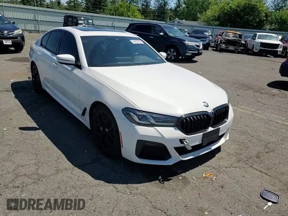 2021 BMW 5 Series 530i xDrive with VIN WBA13BJ00MCH28198, listed as a Copart auction lot 69829785 with 27,514 mi miles and Salvage title. Bid and sale history available at DreamBid. Image 13.