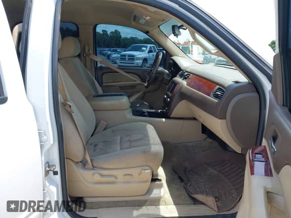 2011 Chevrolet Tahoe LS с VIN 1GNSCAE0XBR218497, выставлен на аукционе IAAI как лот 42957999 с пробегом 302 330 миль миль и . История ставок и продаж доступна на DreamBid. Изображение 5.