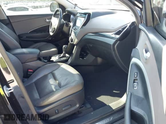 2015 Hyundai Santa Fe Limited with VIN KM8SR4HF7FU128828, listed as a IAAI auction lot 43440487 with 165,260 mi miles and . Bid and sale history available at DreamBid. Image 5.